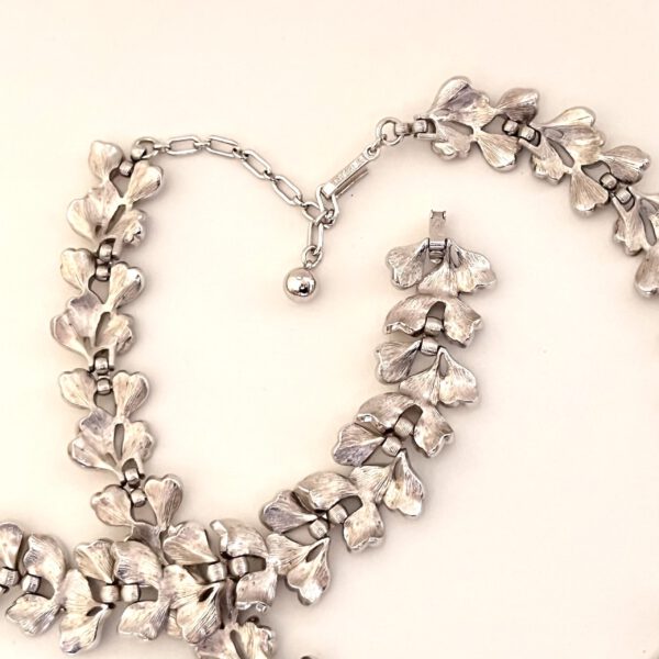 Necklace and ear clips - Image 4