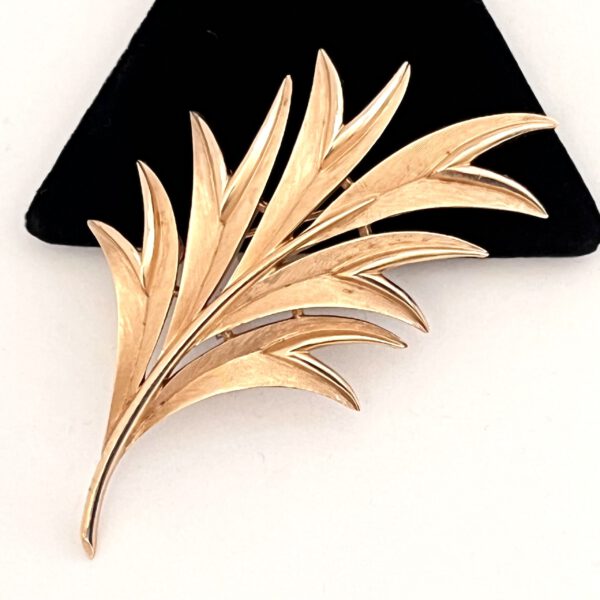 Leaf brooch from Trifari - Image 5