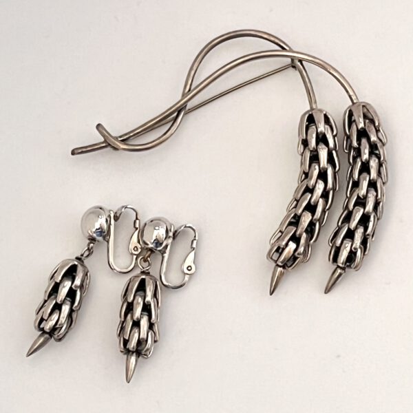 Brosche und Clips von Napier