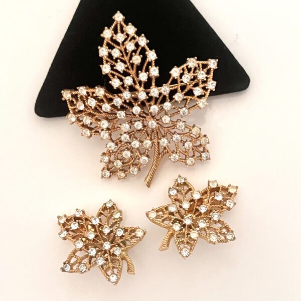 Brosche und Clips von Trifari