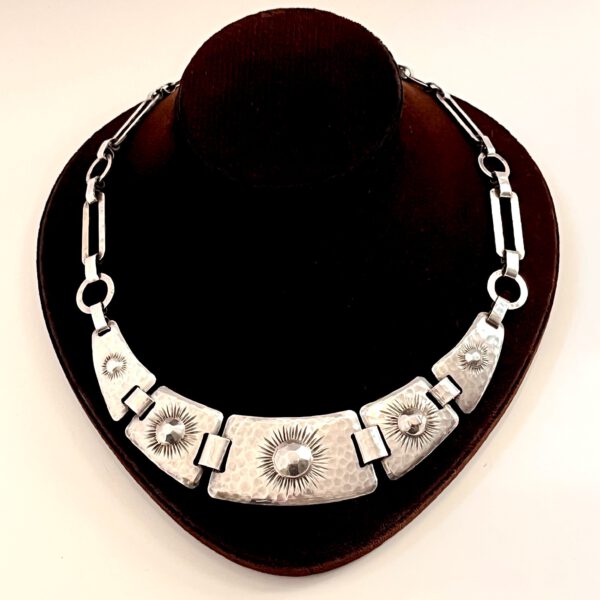Collier aus 925er Silber im Hammerschlagdekor