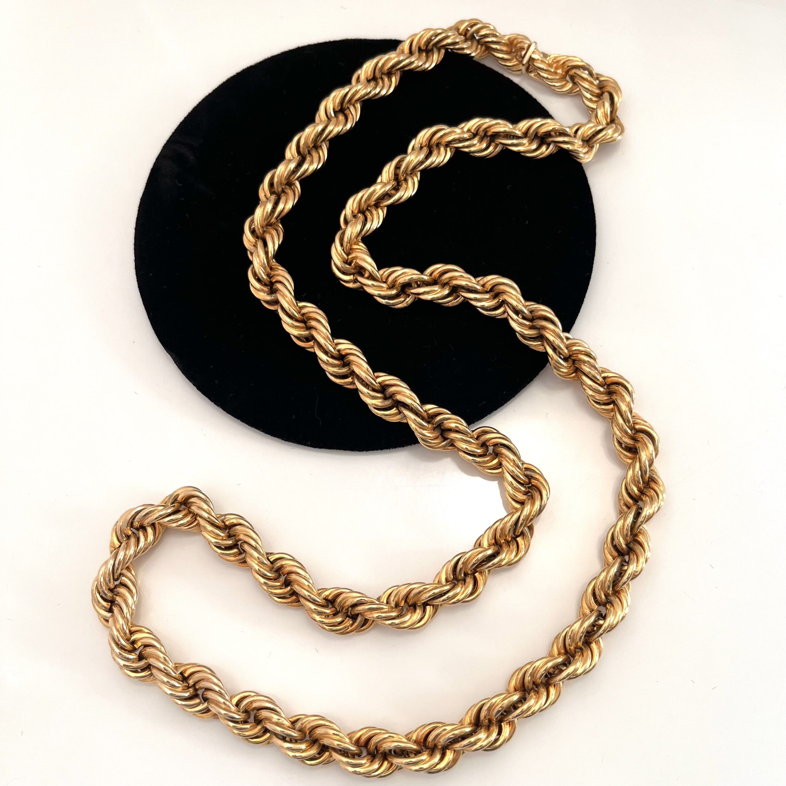 Lange Kordelkette von Grossé