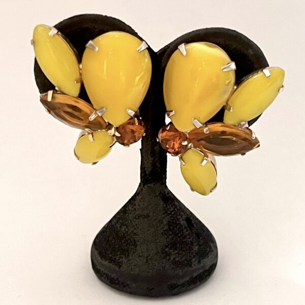 Sonnengelbe Ohrclips