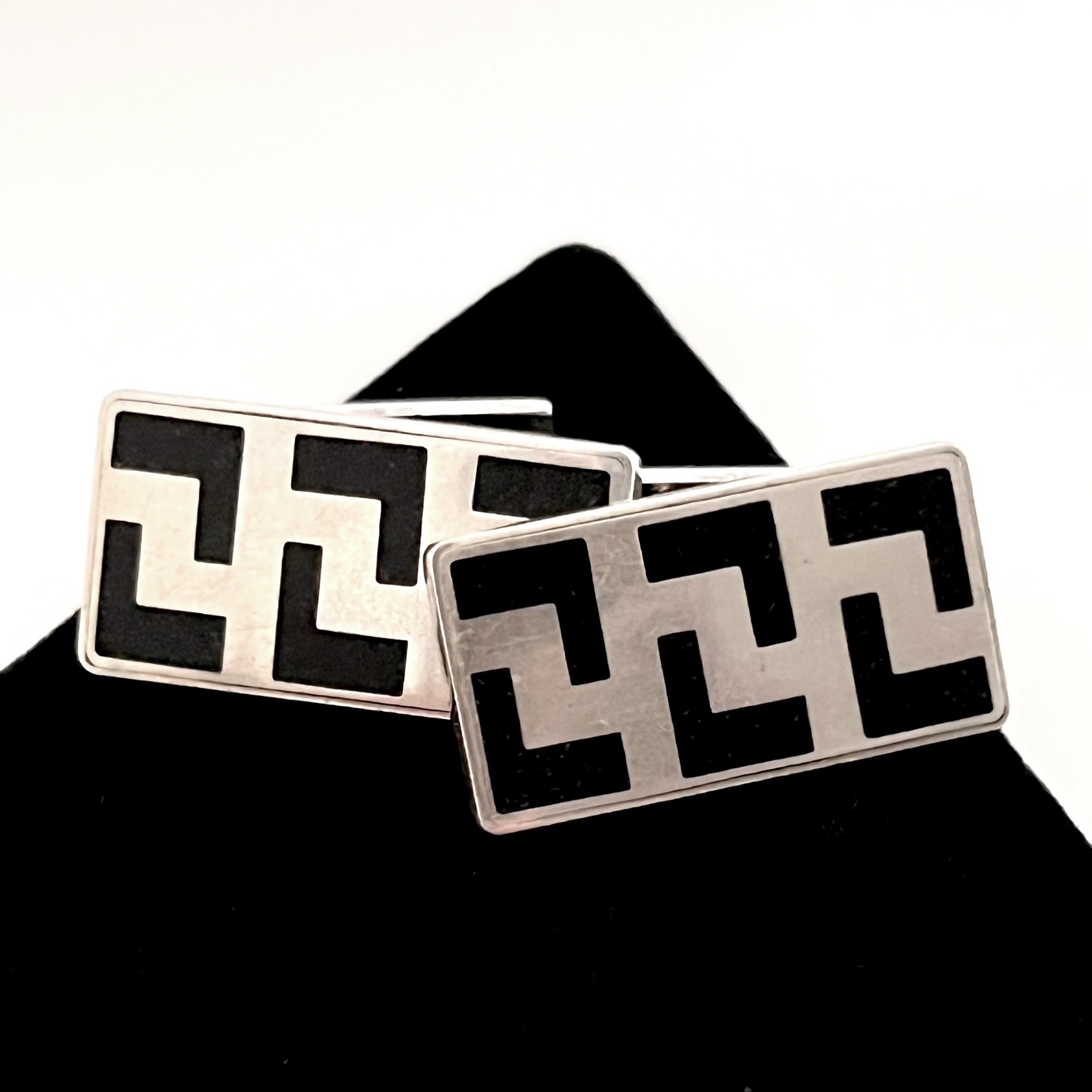 Alte Manschettenknöpfe im Art Deco Design