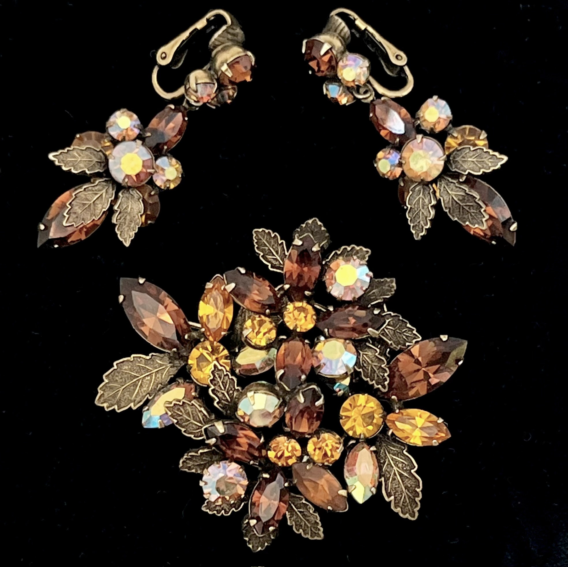 Vintage Regency Strassbrosche mit Ohrclips